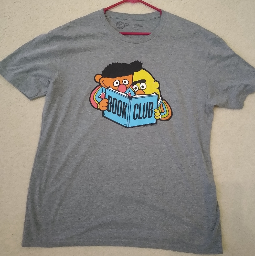Bert and Ernie Book Club Unisex XL t-shirt.  Grey cotton/poly blend.